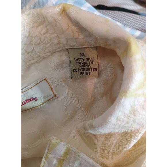 Tommy Bahama Shirt Mens XL Yellow Hawaiian 100% Silk Floral Fish Print Button Up - Picture 4 of 8